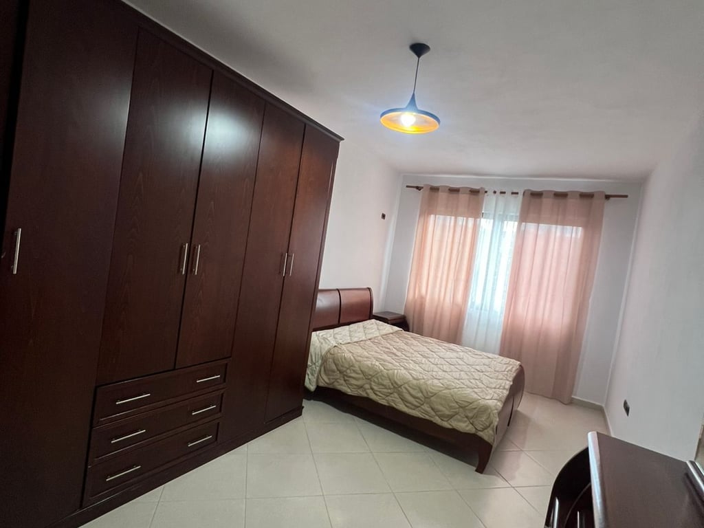 Apartament 2+1+2 per qira ne Astir, te Vila L