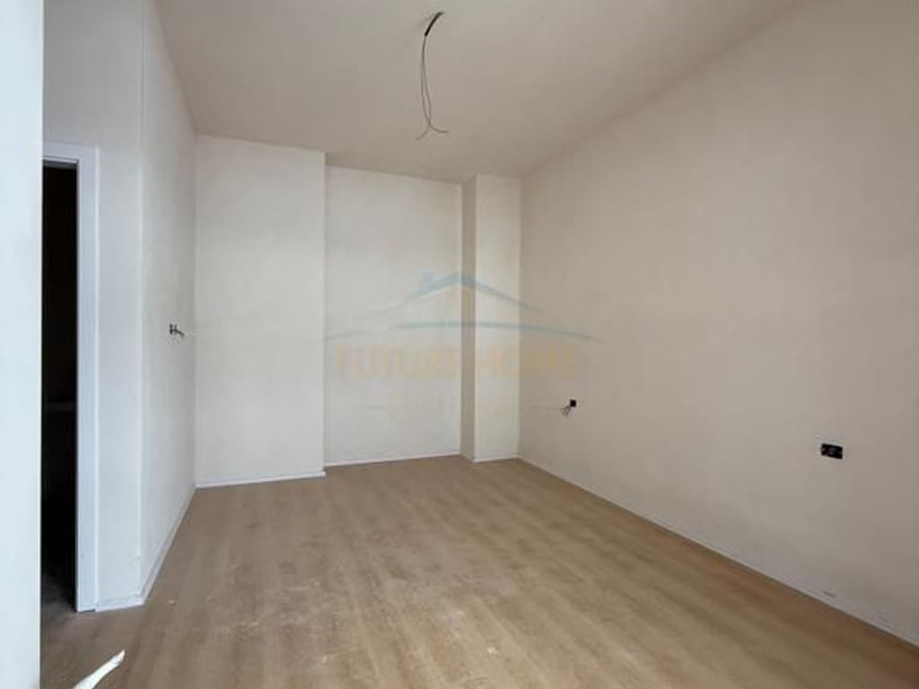 Shitet apartament 2+1+2 Spring Residence