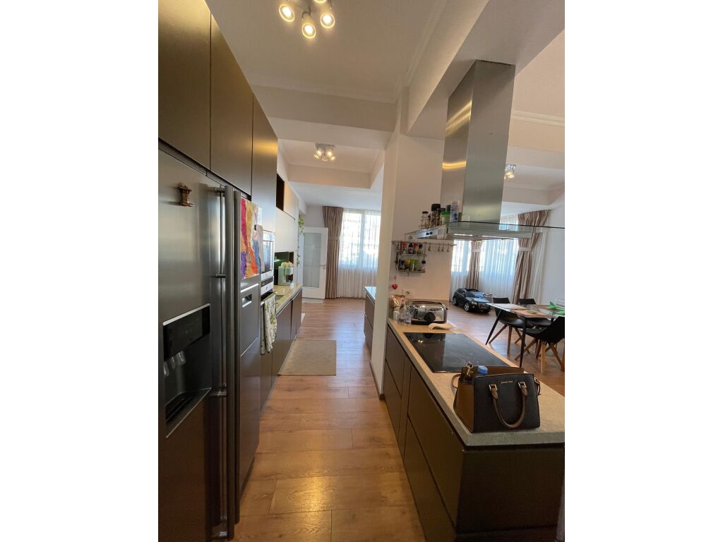 Shitet apartament tek stadiumi Dinamo