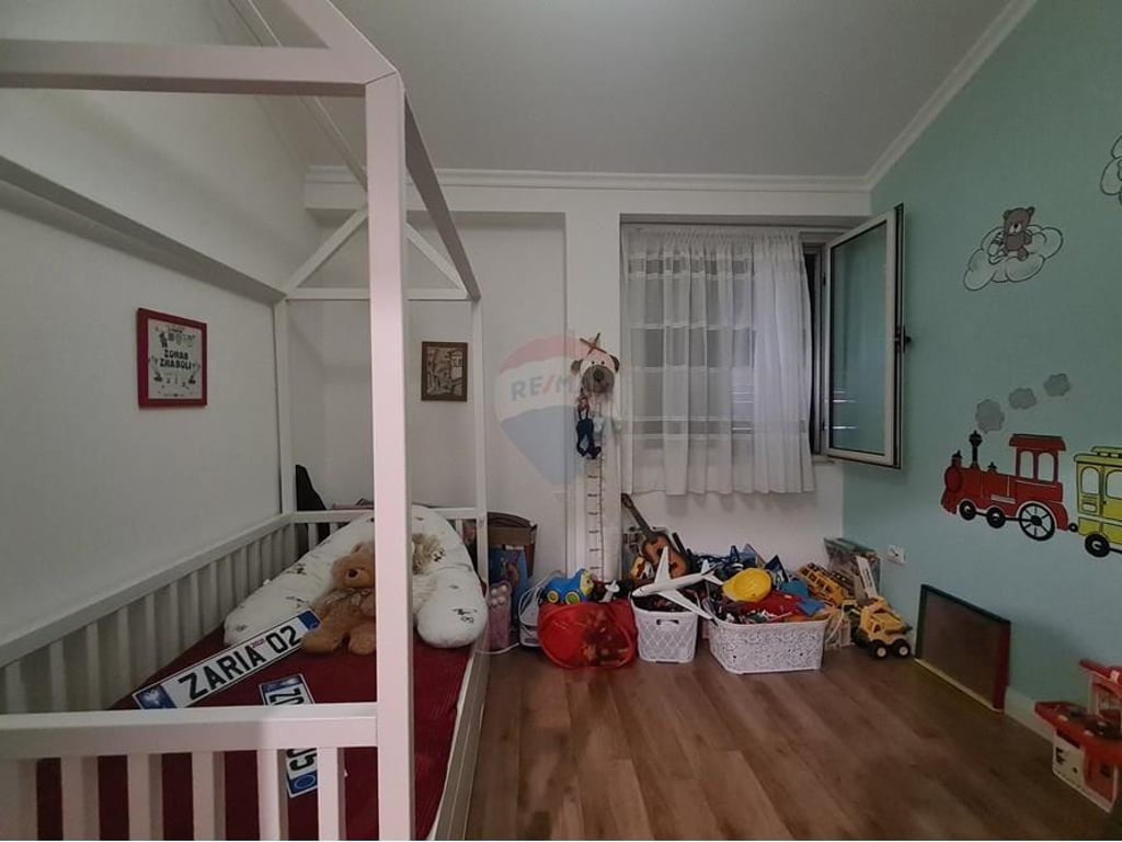 Apartament 2+1 ne shitje prane Ekonomikut!