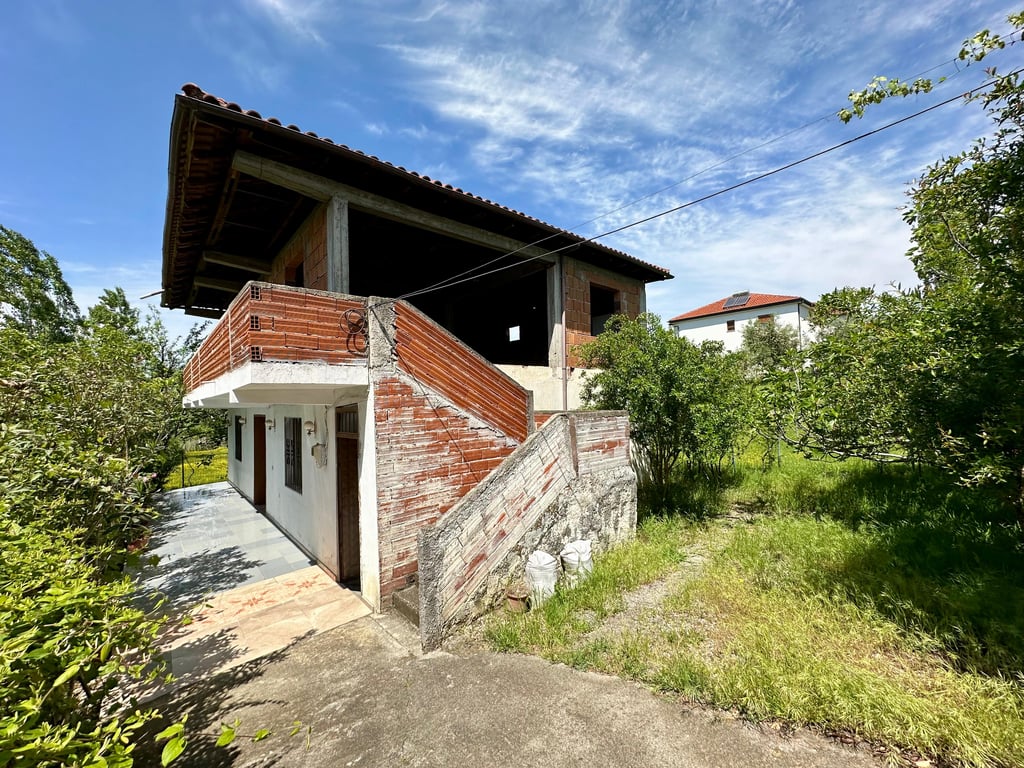 For Sale: 2-Story House, 'Lake Paskuqan', Tirana.