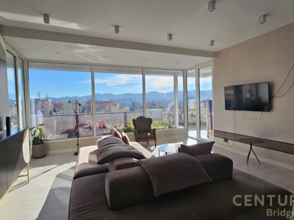 🏡 SHITET APARTAMENT 2+1+VERANDË TEK ISH EKSPOZITA 🏡 2+1 APARTMENT WITH VERANDA FOR SALE – ISH EKSPOZITA