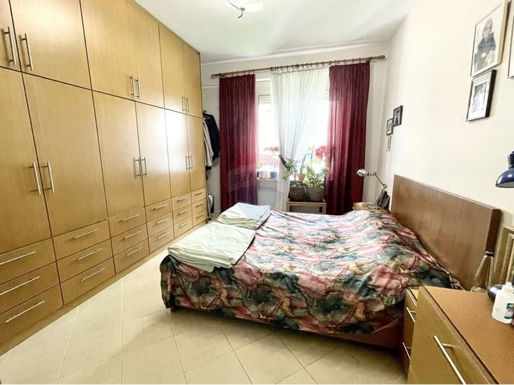 Apartment 2+1 + Garage - Paris Commune