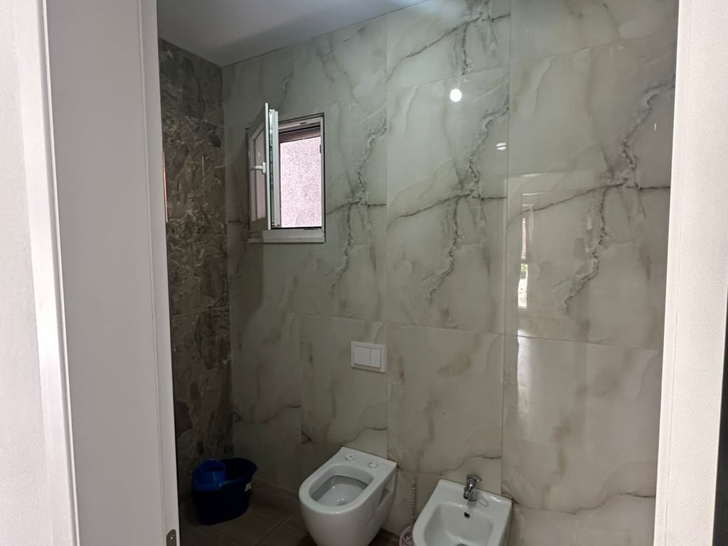 APARTAMENT ME QERA 2+1+2