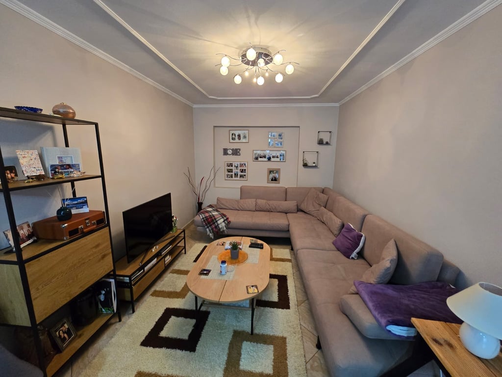 Apartament 2+1 - tek Rruga Mine Peza 