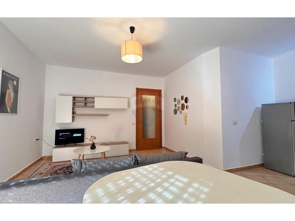 Apartament 1+1 per qira prane Air Albania Stadium!  600€