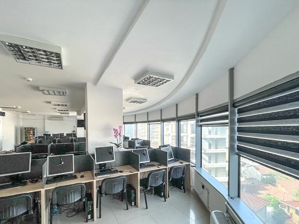 Qender, 3000 Euro, ambient biznesi me qera i gjithe kati 