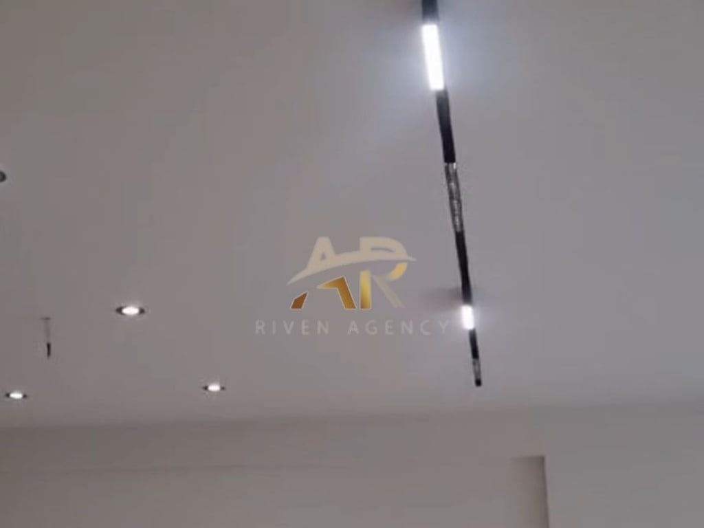 For rent: unfurnished 1+1 apartment with cash in a newly completed building