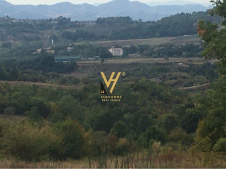 SHITET TOKE 5.500 M2 NE GURE E VOGEL,PRANE EQUOS RESORT 275.000 EURO