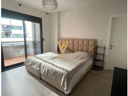 APPARTAMENTO 3+1+2 IN AFFITTO IN VIA KOSOVAREVE 1.200 EURO