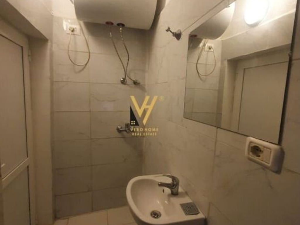 JEPET APARTAMENT 1+1 ME QERA NE SELITE 450 EURO