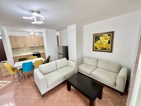 SHITET APARTAMENT 2+1 + VERANDE - PORCELAN