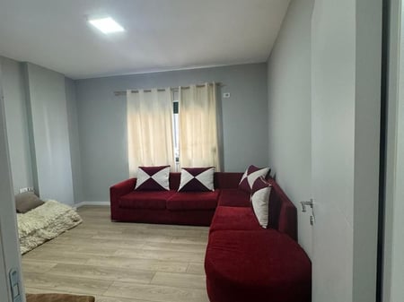 Affittasi appartamento 2+1 a Fresk