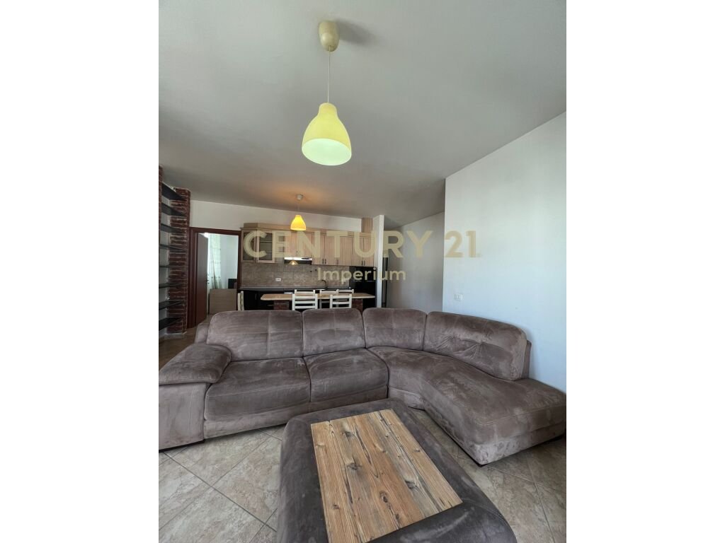 Appartamento 3+1+2 in vendita a Yzberisht, Palazzi Cabej, Tirana