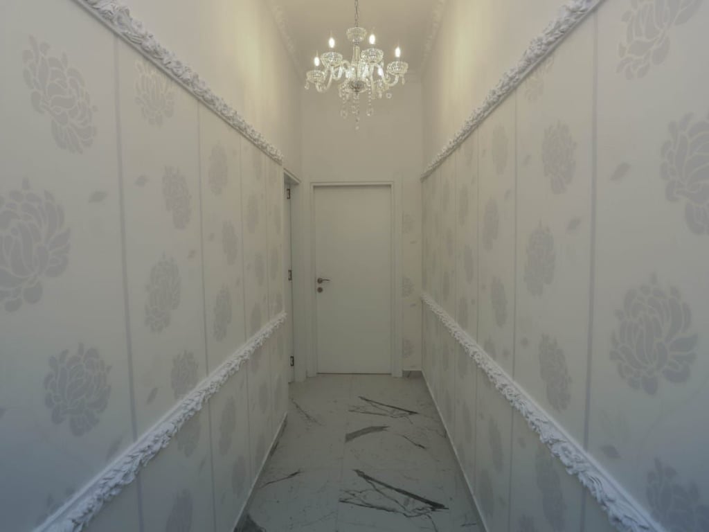 A 1+1 apartment is available for rent at Square 21.