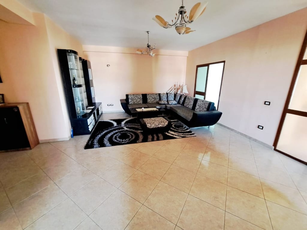 ❗️Shitet superapartament 3+1+2 tualete,shetitorja Kavaljon,Kavaje❗️