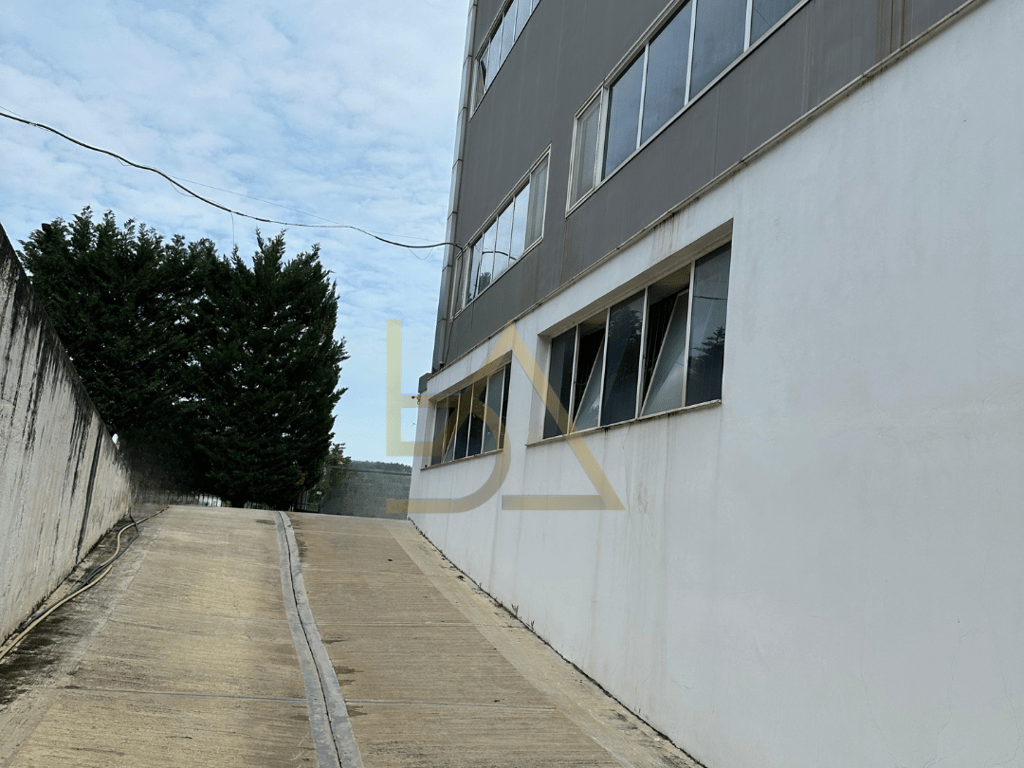 📍 Ambient Biznesi me Qira – Rruga Vorë-Marikaj, km 1