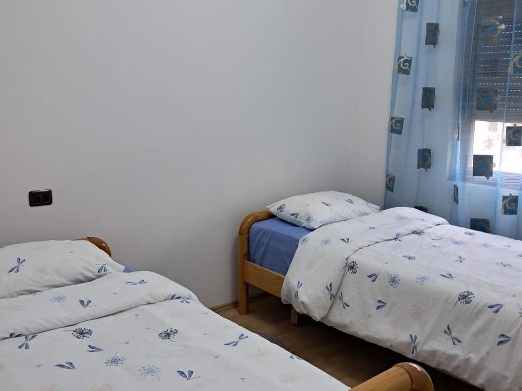 ‼️JEPET ME QERA APART 2+2 banjo+2 BLLK PRANE LIQENIT TE THATE‼️