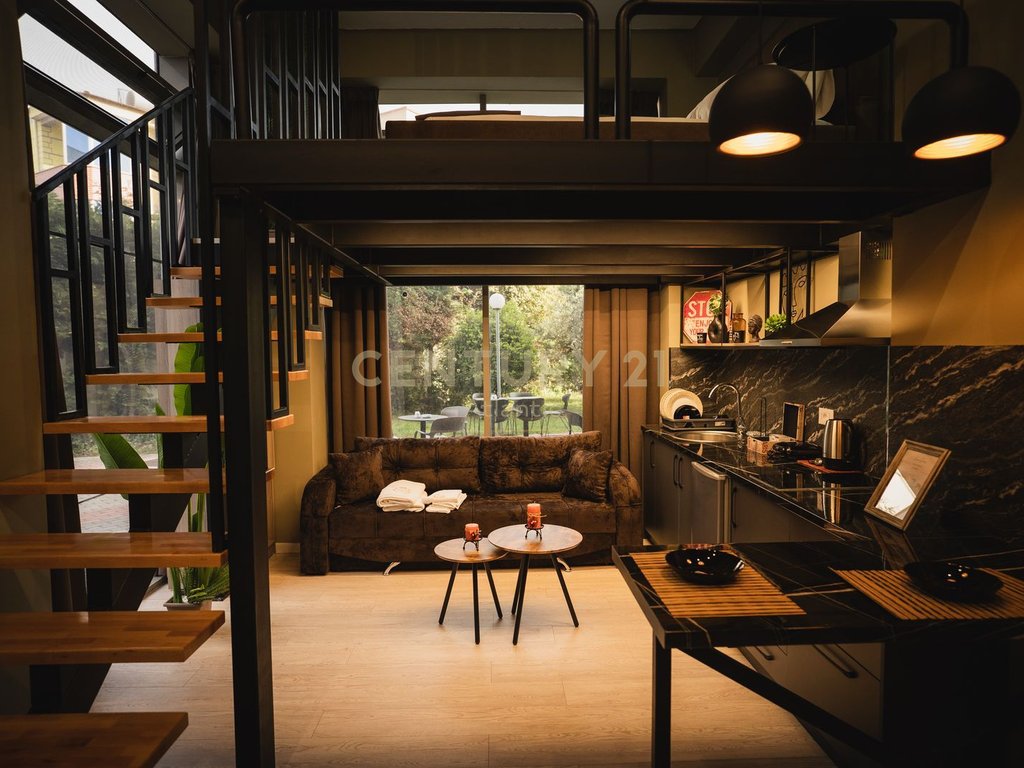 A DUPLEX IS FOR RENT AT PORT VIEW!