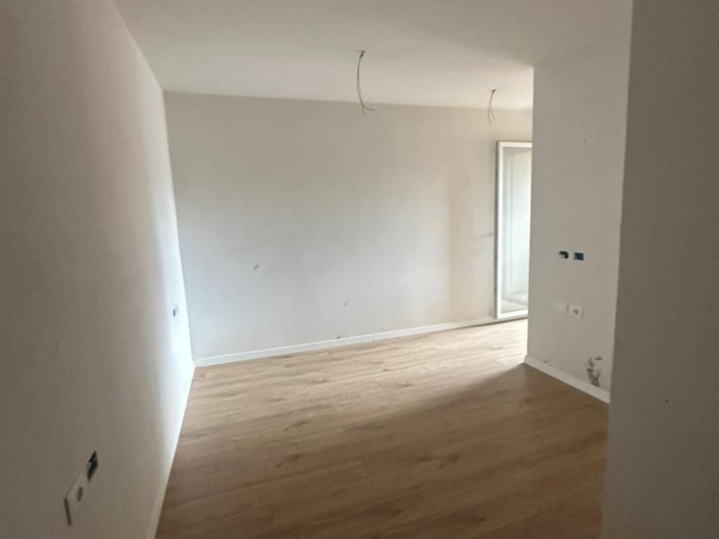 For sale: 3+1+2 apartment and 2 parking spaces at Golden Gate, opposite American Hospital 3.