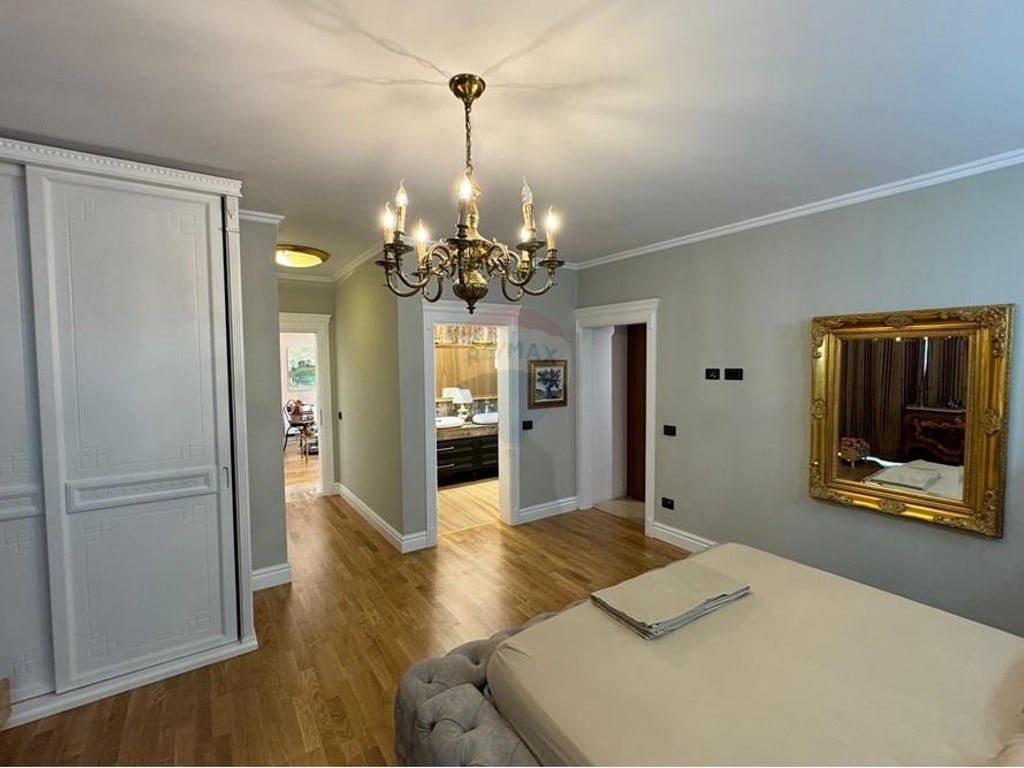 IN VENDITA APPARTAMENTO LUSSUOSO A SELVIA!