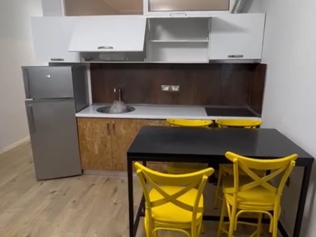 AFFITTASI APPARTAMENTO 1+1 400 EURO VIA 5 MAGGIO