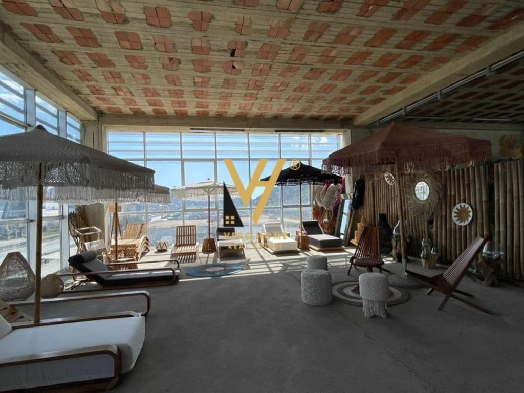 VENDITA SHOWROOM A MARIKAJ 3.000.000 EURO