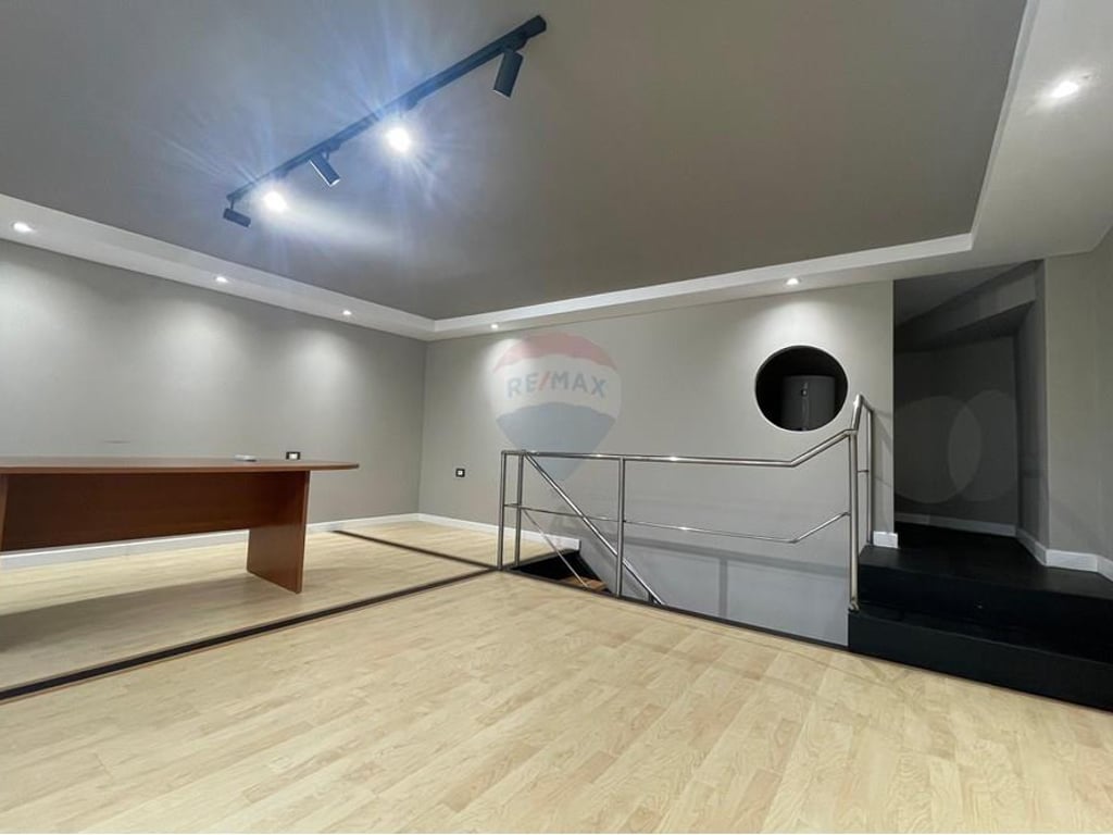 jepet me qera ambjent biznesi Kati 0, 550 € (selite)