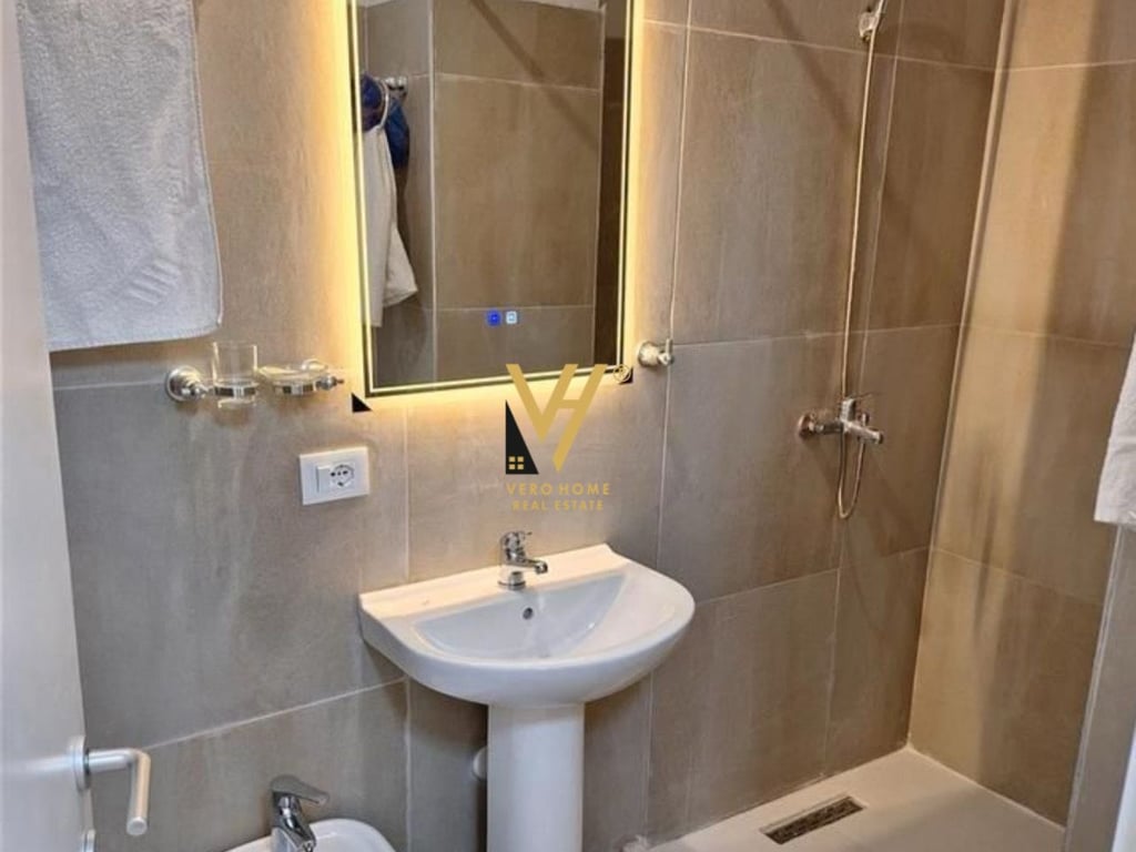 AFFITTASI APPARTAMENTO 2+1+BLK IN VIA 5 MAJI A 500 EURO