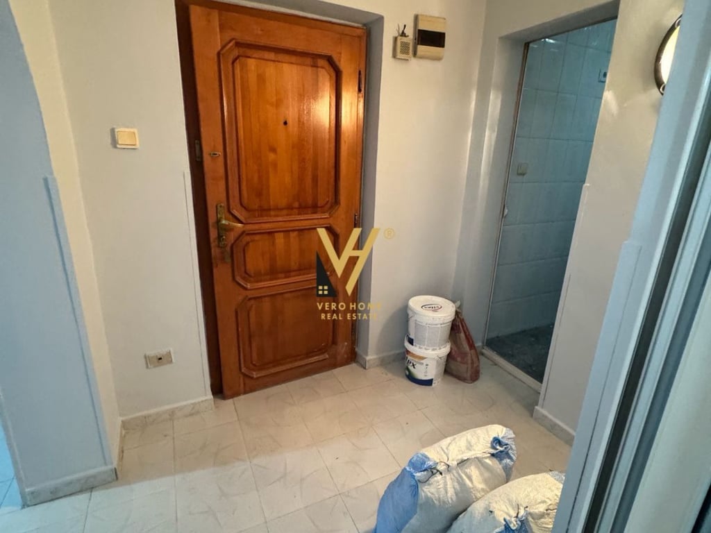 VENDESI APPARTAMENTO 2+1+2 BALCONI IN VIA KAVAJES 155.000 EURO