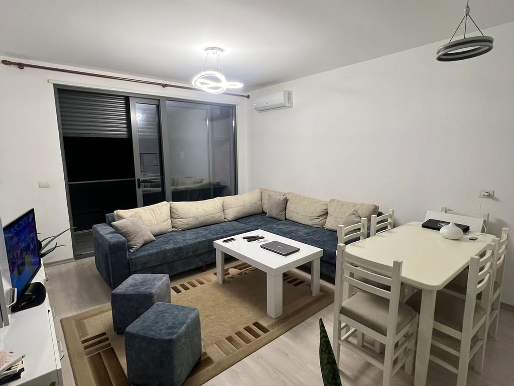APARTAMENT ME QERA 1+1