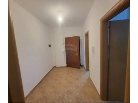 Apartament 2+1 per shitje ne Fresk !