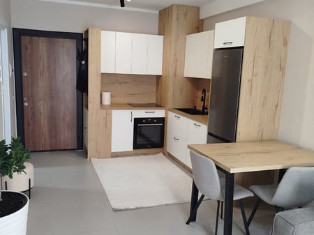 Jepet me qera apartament 1+1 tek Univers City+parkim