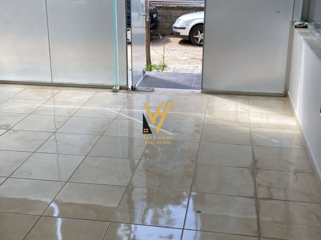 30 M2 SHOP FOR RENT IN ASTIR 300 EURO