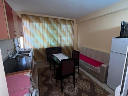 A 1+1 apartment is for rent in Qytet Studenti, opposite Building 9/10 (300,000 lek).