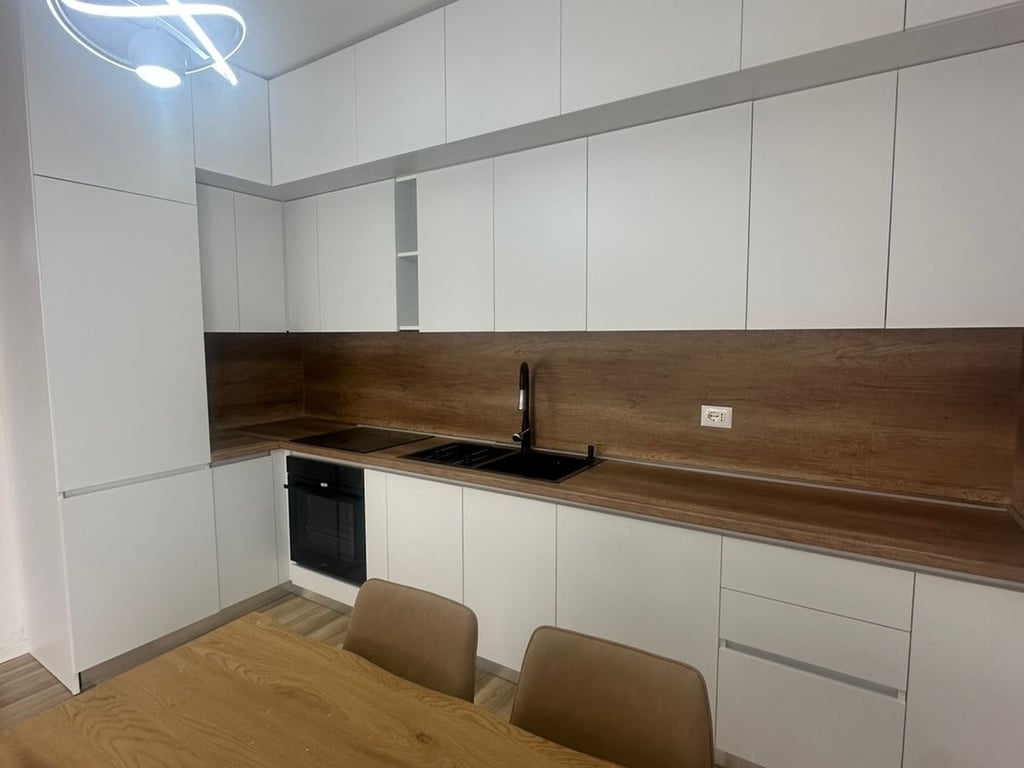 APARTAMENT ME QERA 2+1