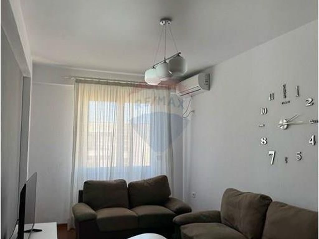 2+1 apartment. Near Report TV.