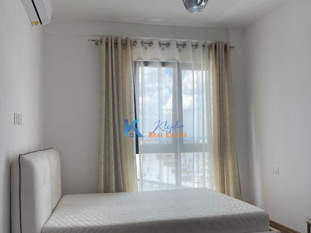 Apartament 1+1 per qira te Kompleksi Arlis, ne rrugen e Dibres