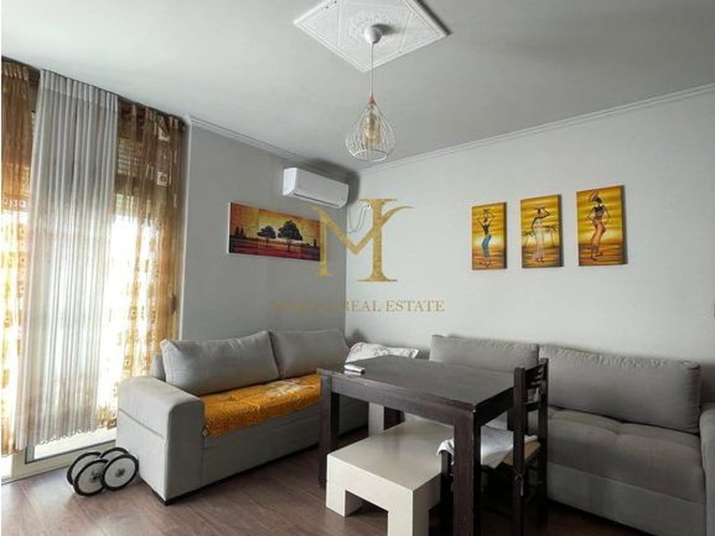 VENDESI APPARTAMENTO 1+1 CON VISTA MARE PRESSO LA RUOTA ROSSA!!