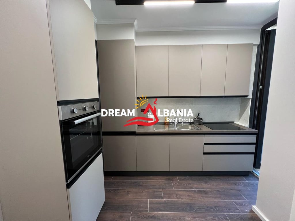 Affittasi appartamento 1+1 presso lo Stadio Air Albania (ID 42111365)