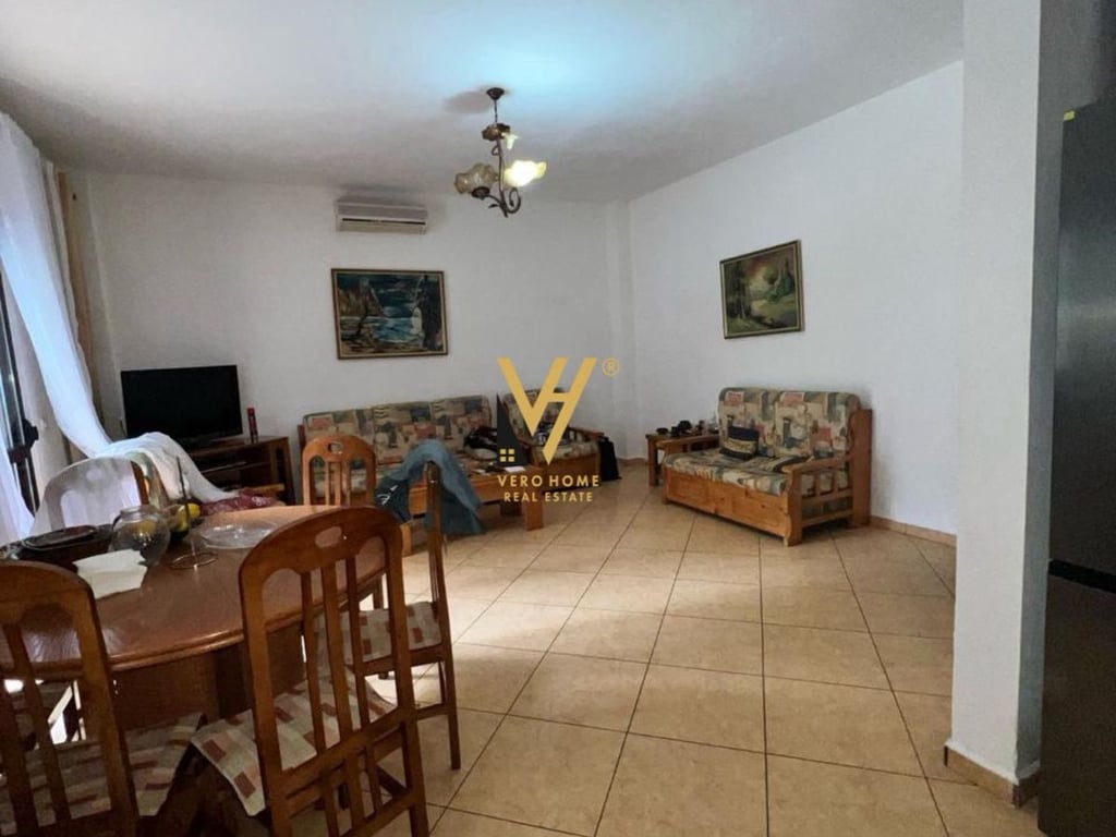 AFFITTASI APPARTAMENTO 2+1+2 A KODRA E DIELLIT 550 EURO
