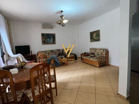 AFFITTASI APPARTAMENTO 2+1+2 A KODRA E DIELLIT 550 EURO