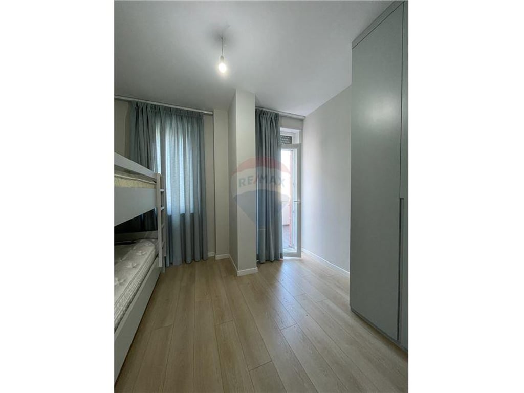 Appartamento 3+1+2 & Posto Auto, Giardino Botanico