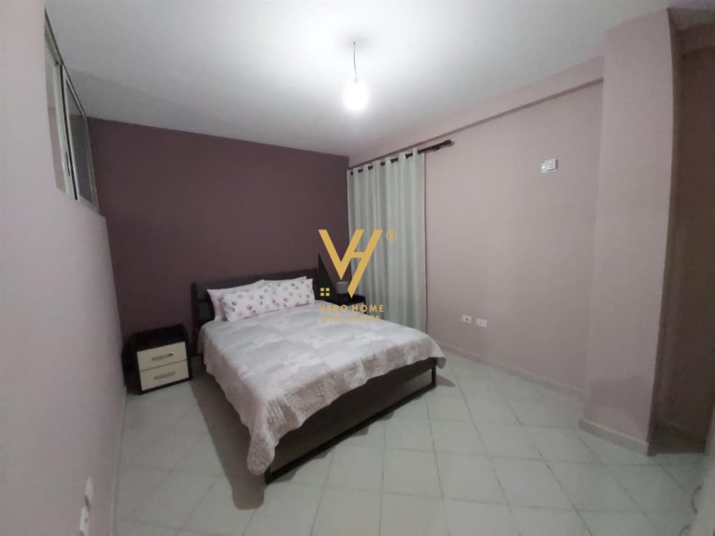 JEPET APARTAMENT 2+1+BLK ME QERA NE ASTIR 450 EURO