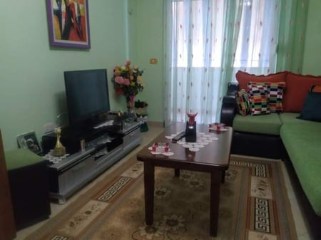 Apartament 1+1 per qira te Ish Ekspozita