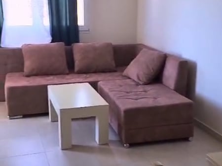 Vendesi appartamento 1+1 a Gjiri Lalzit.