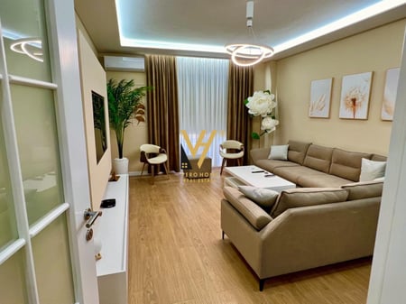 Appartamento 1+1 in Affitto in Via Elbasanit 750 Euro