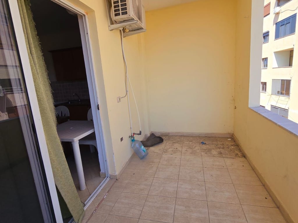 SHITET APARTAMENT 2+1 NE PLAZHIN HEKURUDHA, DURRËS 