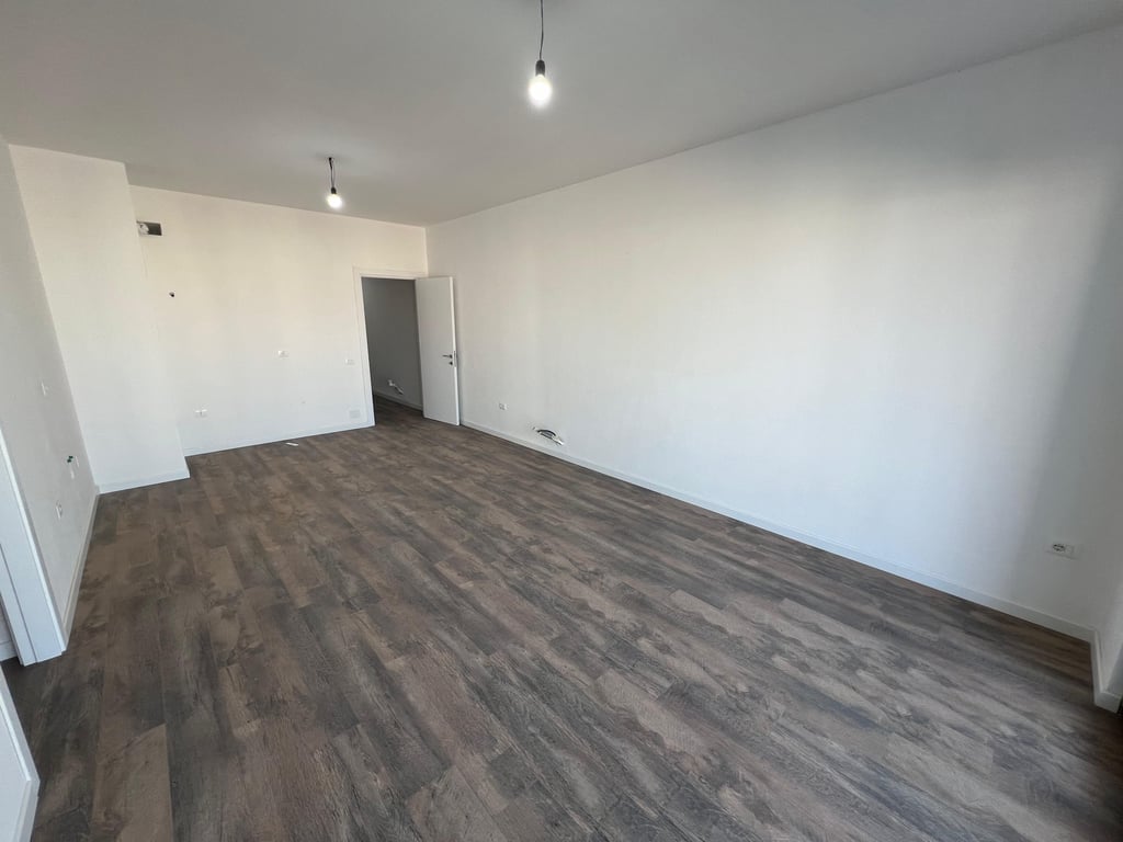 APPARTAMENTO 2+1+2 IN VENDITA PRESSO LA FARMACIA 10!