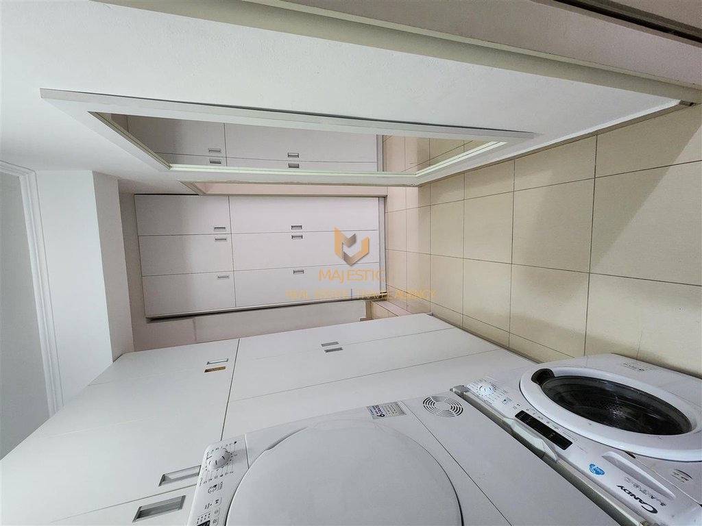 A 2+1 apartment is available for rent on Bill Clinton Street, Kodra Diellit.
